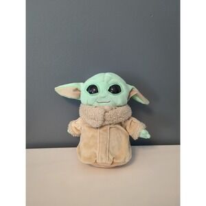 Star Wars The Mandalorian Baby Yoda "The Child" 8" Plush Stuffed Collectible Toy
